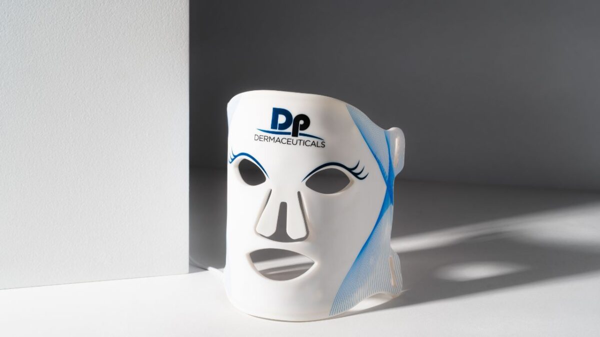 DP Dermaceuticals Maska L.E.D. Face - obrazek 1